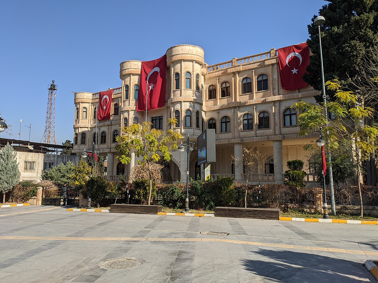 Mardin'in Nusaybin ilçesinin, Taşköy Balminin mezrasına saldıran PKK'lı teröristler 8'i çocuk, 2'si kadın 11…